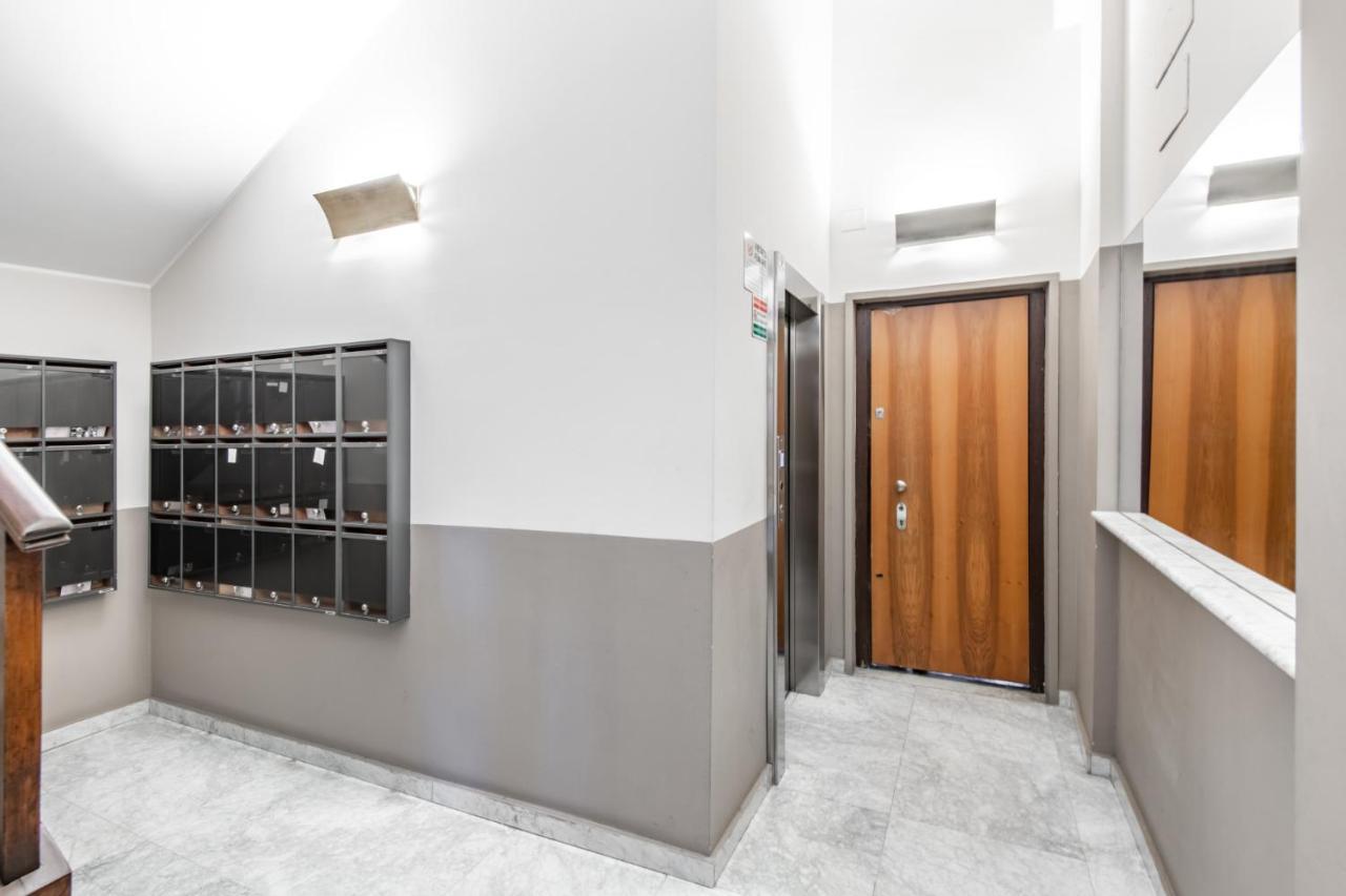 Easylife - Coccole E Comfort - Bilocale Caldo Ed Accogliente A Due Passi Dai Navigli E Metro Verde Milano Eksteriør bilde