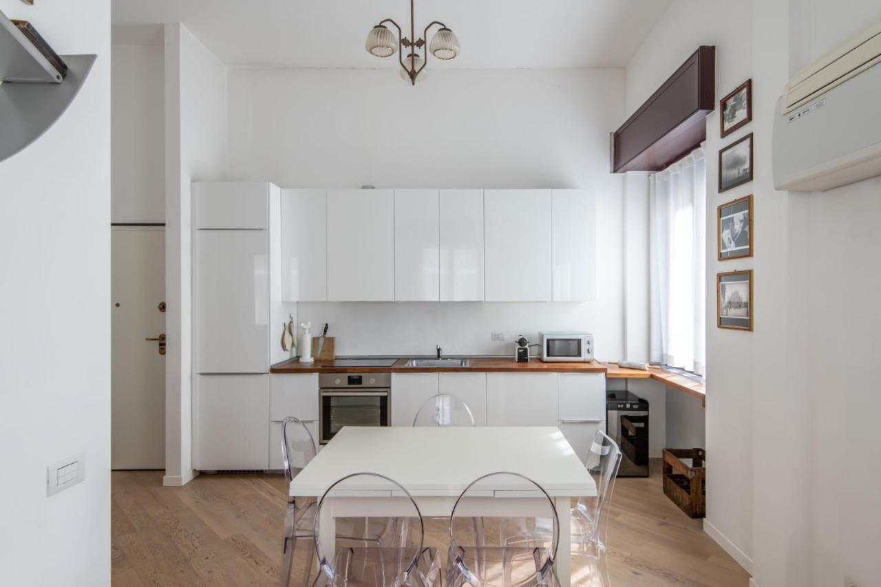 Easylife - Coccole E Comfort - Bilocale Caldo Ed Accogliente A Due Passi Dai Navigli E Metro Verde Milano Eksteriør bilde