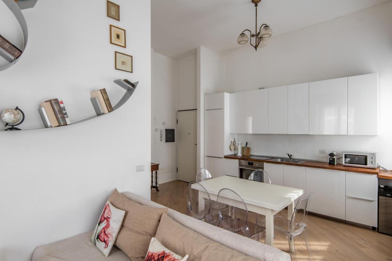 Easylife - Coccole E Comfort - Bilocale Caldo Ed Accogliente A Due Passi Dai Navigli E Metro Verde Milano Eksteriør bilde